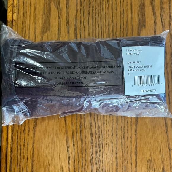 NWT FREE PEOPLE Juicy Long Sleeve Waffle Knit Sweater in Color Date Night Size S - Picture 5 of 7